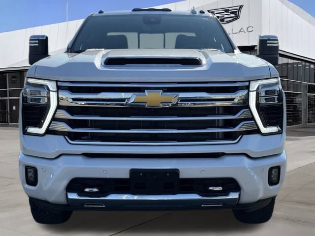 Used 2024 Chevrolet Silverado 2500 High Country w/ Technology Package image 4