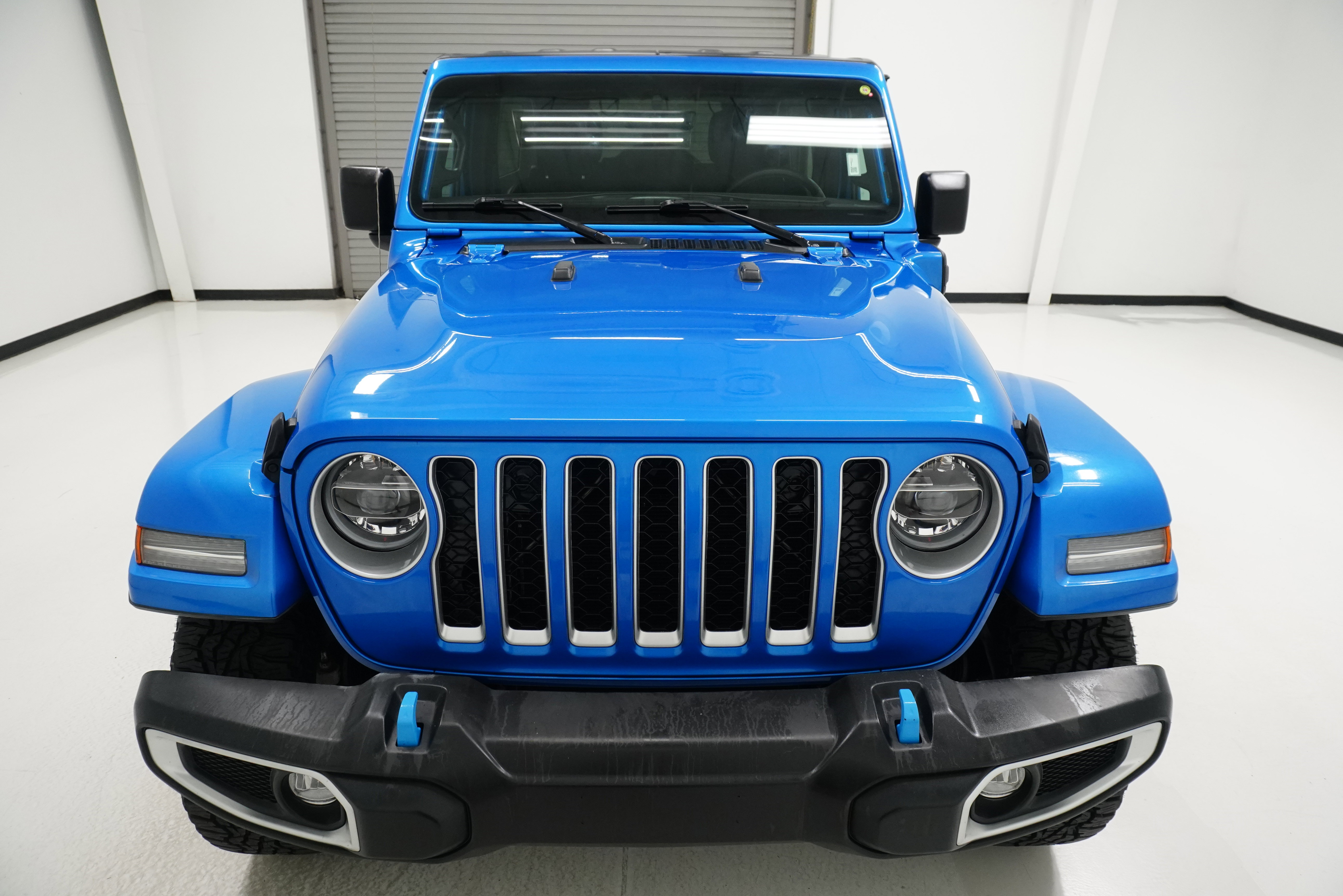 Used 2022 Jeep Wrangler Unlimited Sahara w/ Cold Weather Group image 2