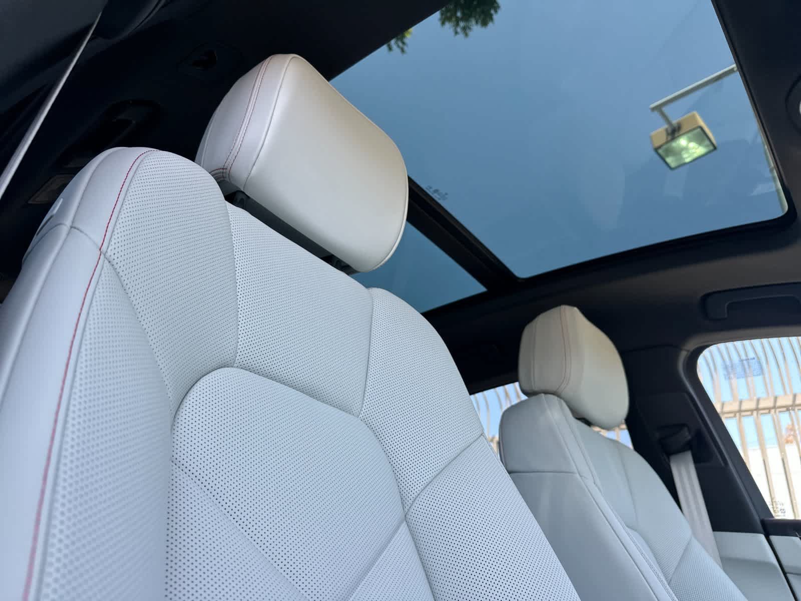 New 2026 Porsche Macan S AWD/4WD image 18