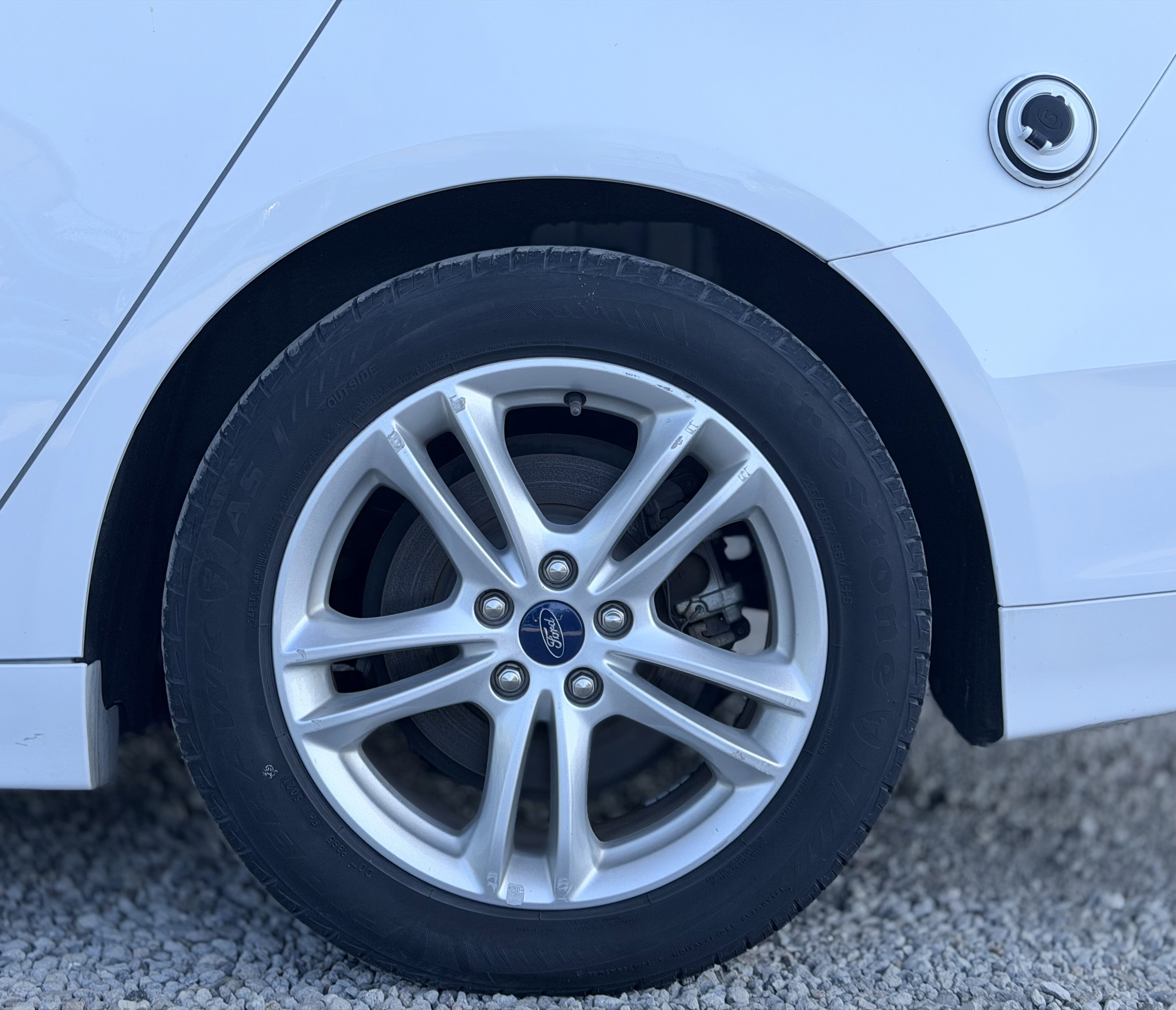 Used 2018 Ford Fusion SE w/ Equipment Group 602A FWD image 11