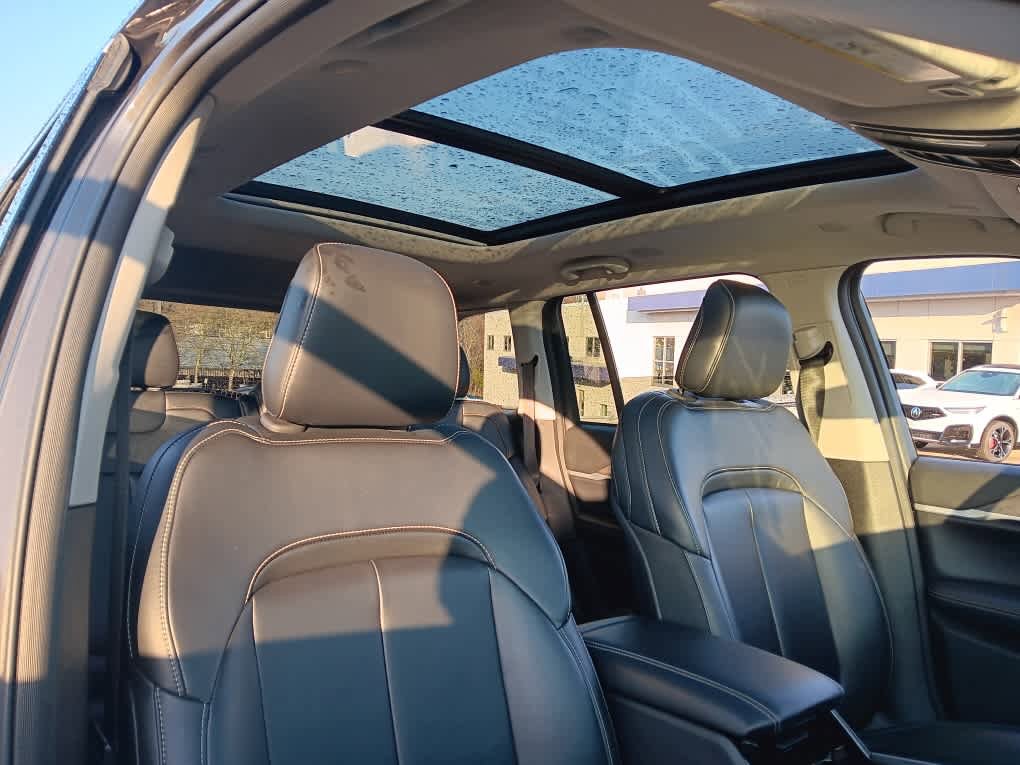 Used 2023 Jeep Grand Cherokee 4WD 4xe image 15