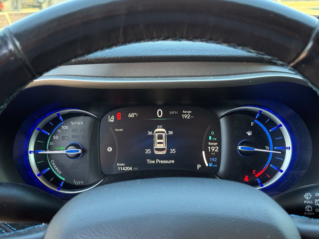Used 2021 Chrysler Pacifica Touring-L FWD image 17