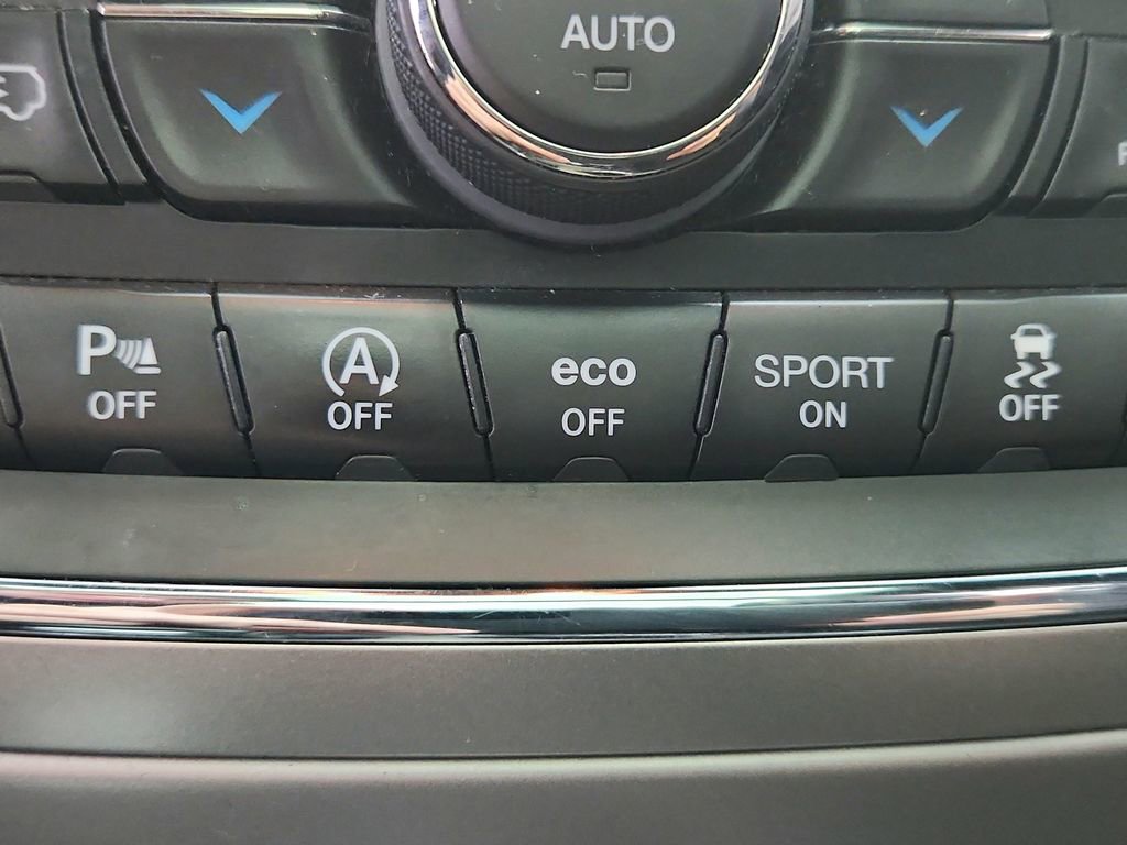 Used 2018 Jeep Grand Cherokee Overland image 42