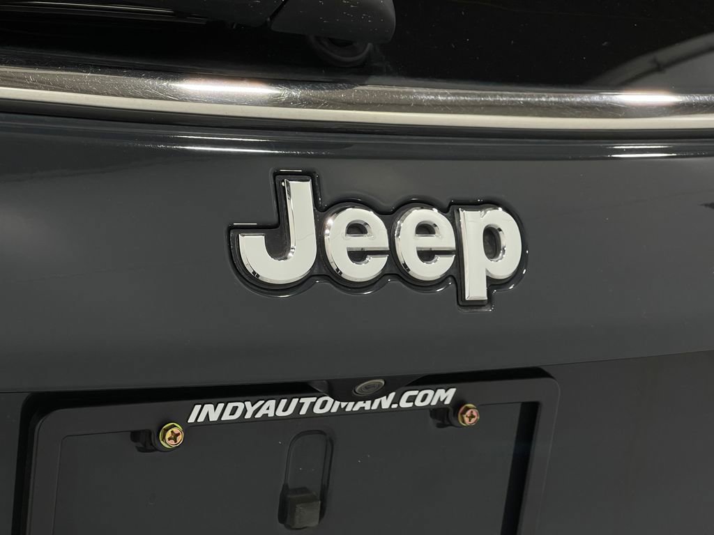 Used 2018 Jeep Compass Limited image 36
