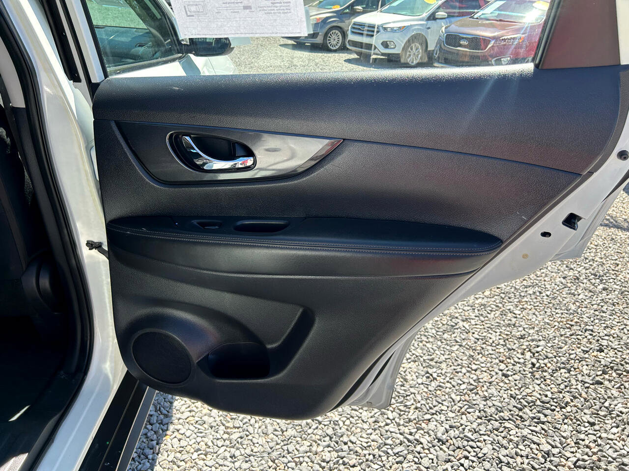 Used 2017 Nissan Rogue S image 14