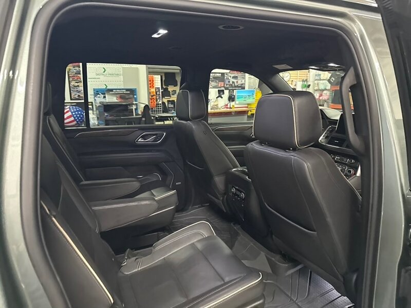 Used 2023 Chevrolet Suburban Premier AWD/4WD image 19