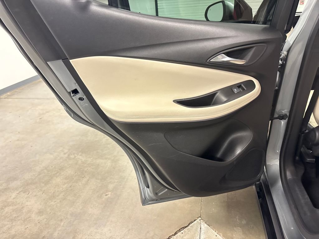 Used 2025 Buick Encore GX Sport Touring image 29