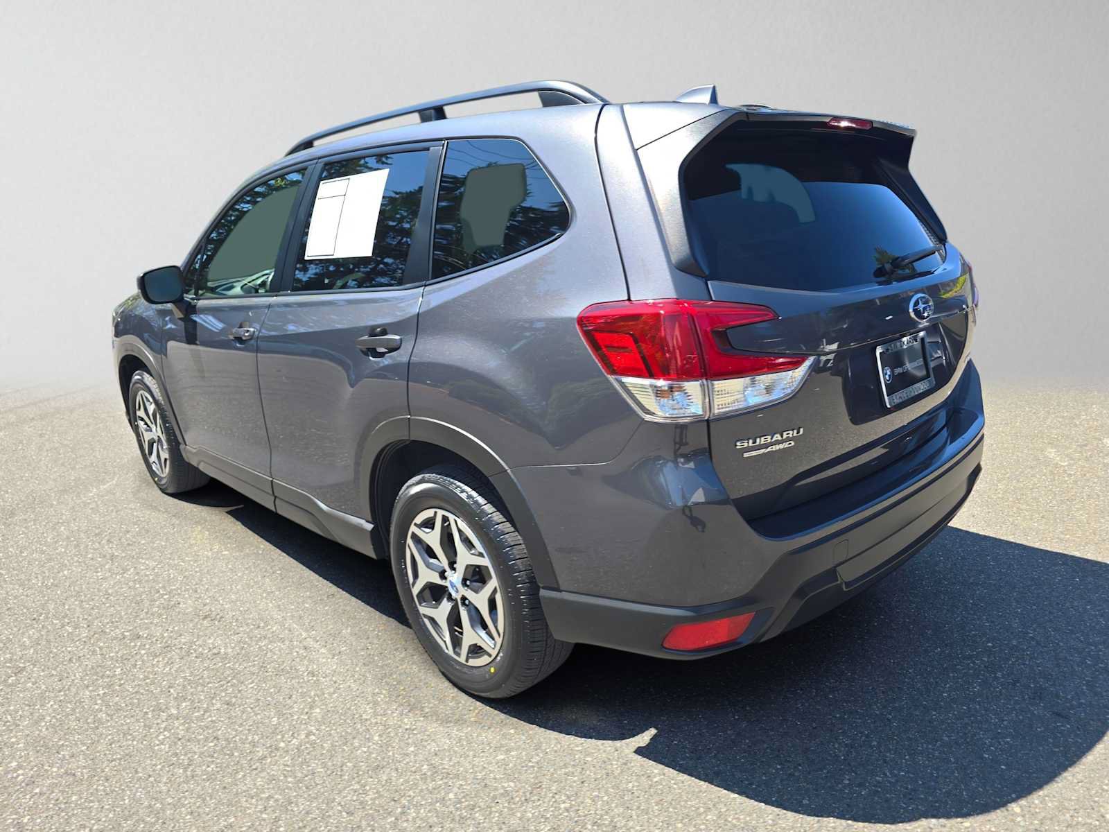 Used 2021 Subaru Forester Premium AWD/4WD image 5