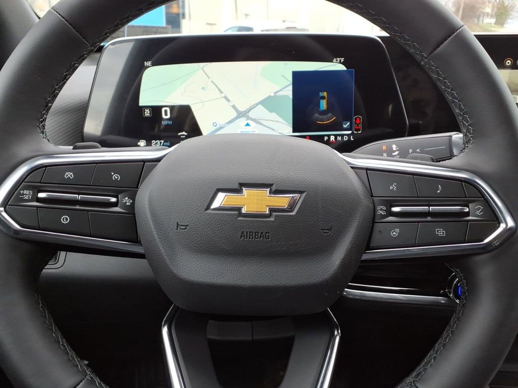 New 2026 Chevrolet Equinox LT w/ Convenience Package II image 9