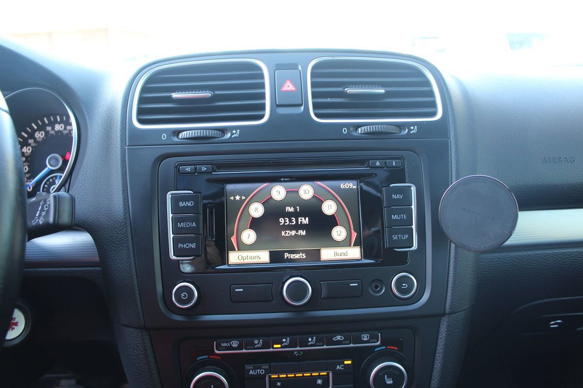 Used 2012 Volkswagen Golf 4-Door AWD/4WD image 28
