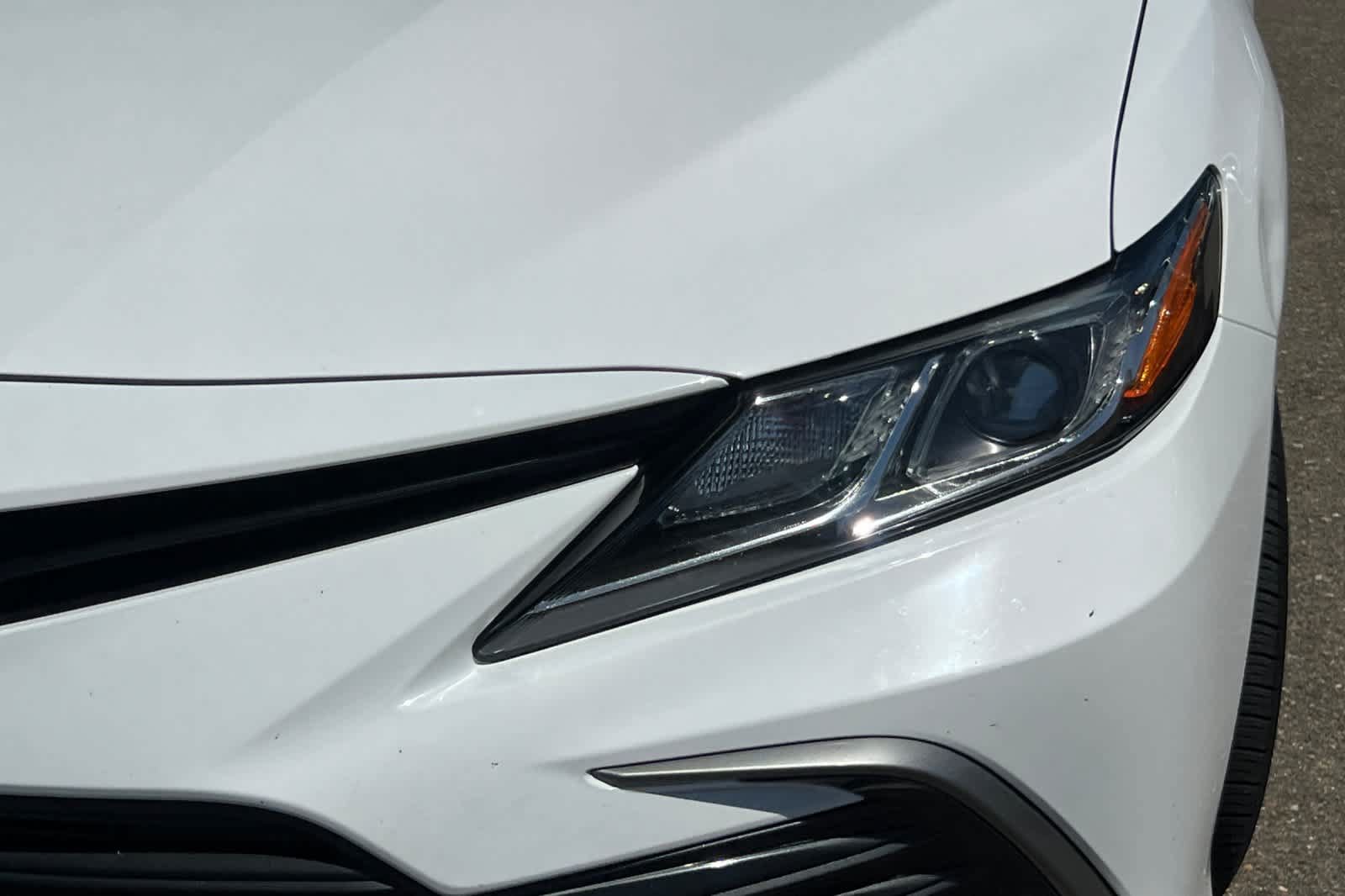 Used 2022 Toyota Camry LE FWD image 11