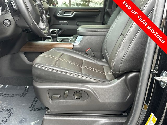 Used 2024 Chevrolet Silverado 1500 High Country w/ Midnight Edition image 9