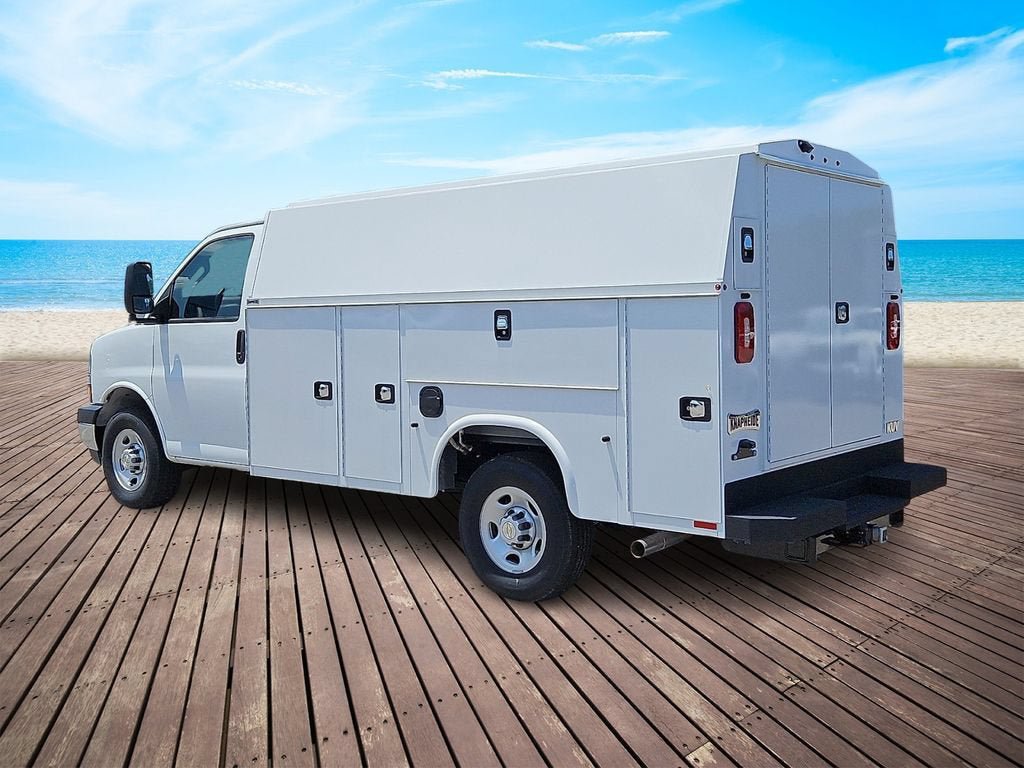 New 2025 Chevrolet Express 3500 w/ Power Convenience Package RWD image 4