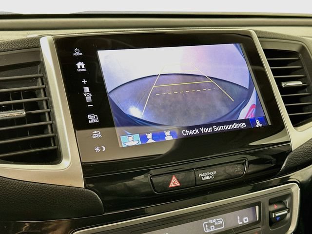 Used 2017 Honda Pilot Elite image 16
