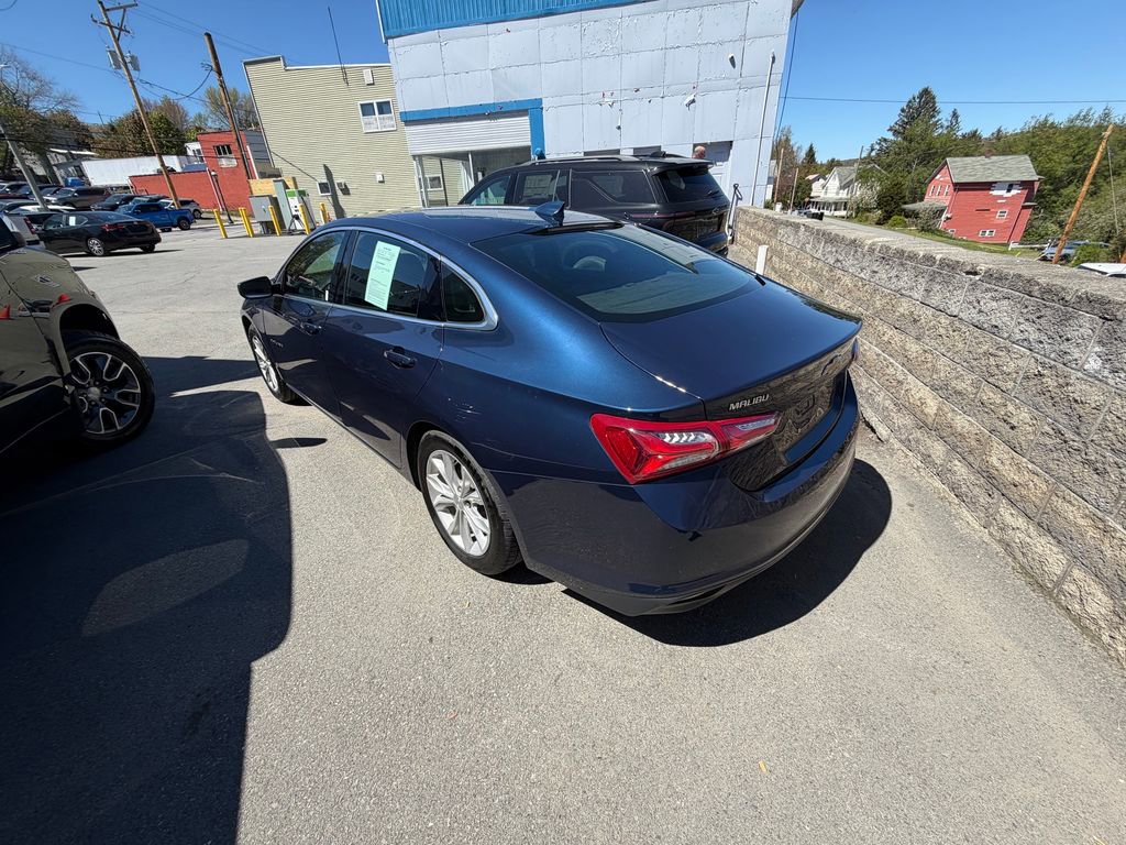 Used 2022 Chevrolet Malibu LT FWD image 3