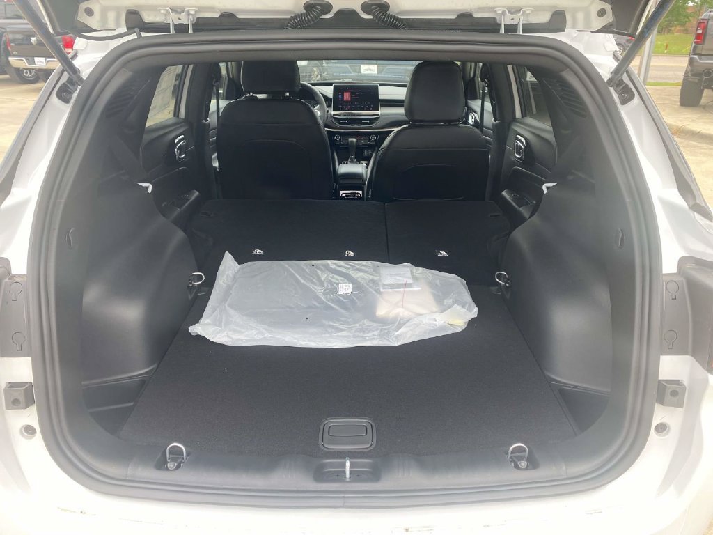 New 2026 Jeep Compass Latitude AWD/4WD image 38