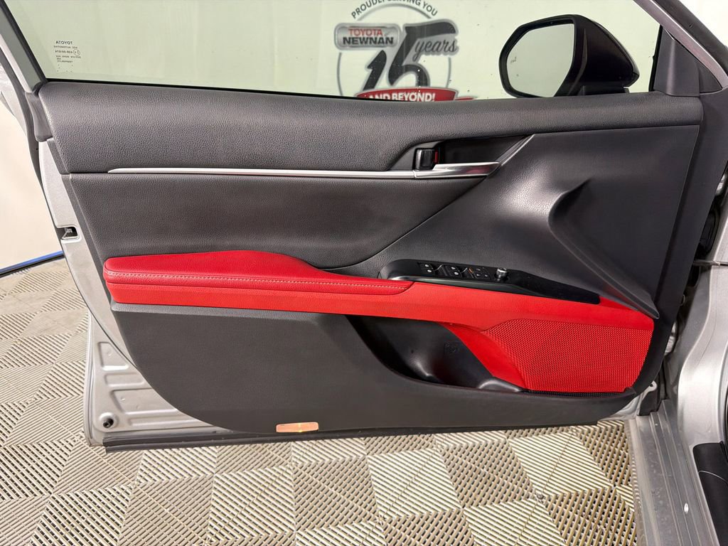 Used 2020 Toyota Camry XSE FWD image 11