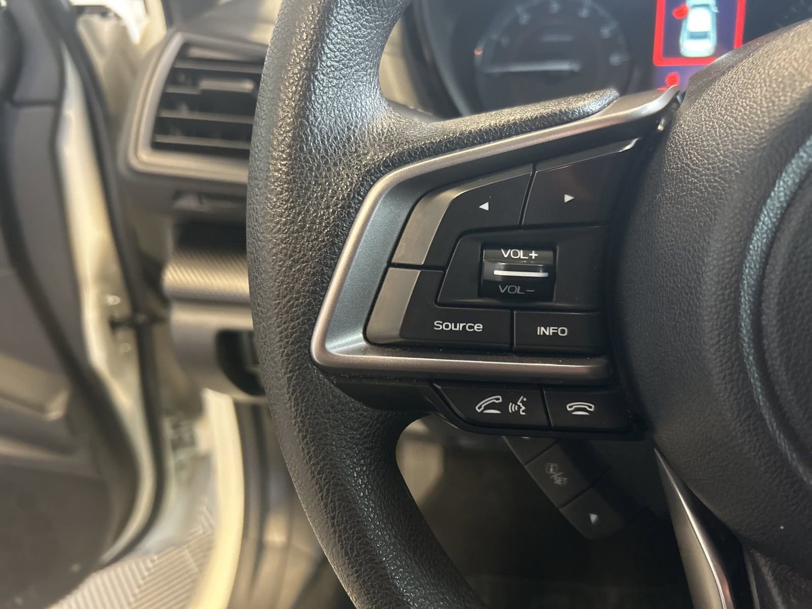 Used 2023 Subaru Crosstrek 2.0i image 17