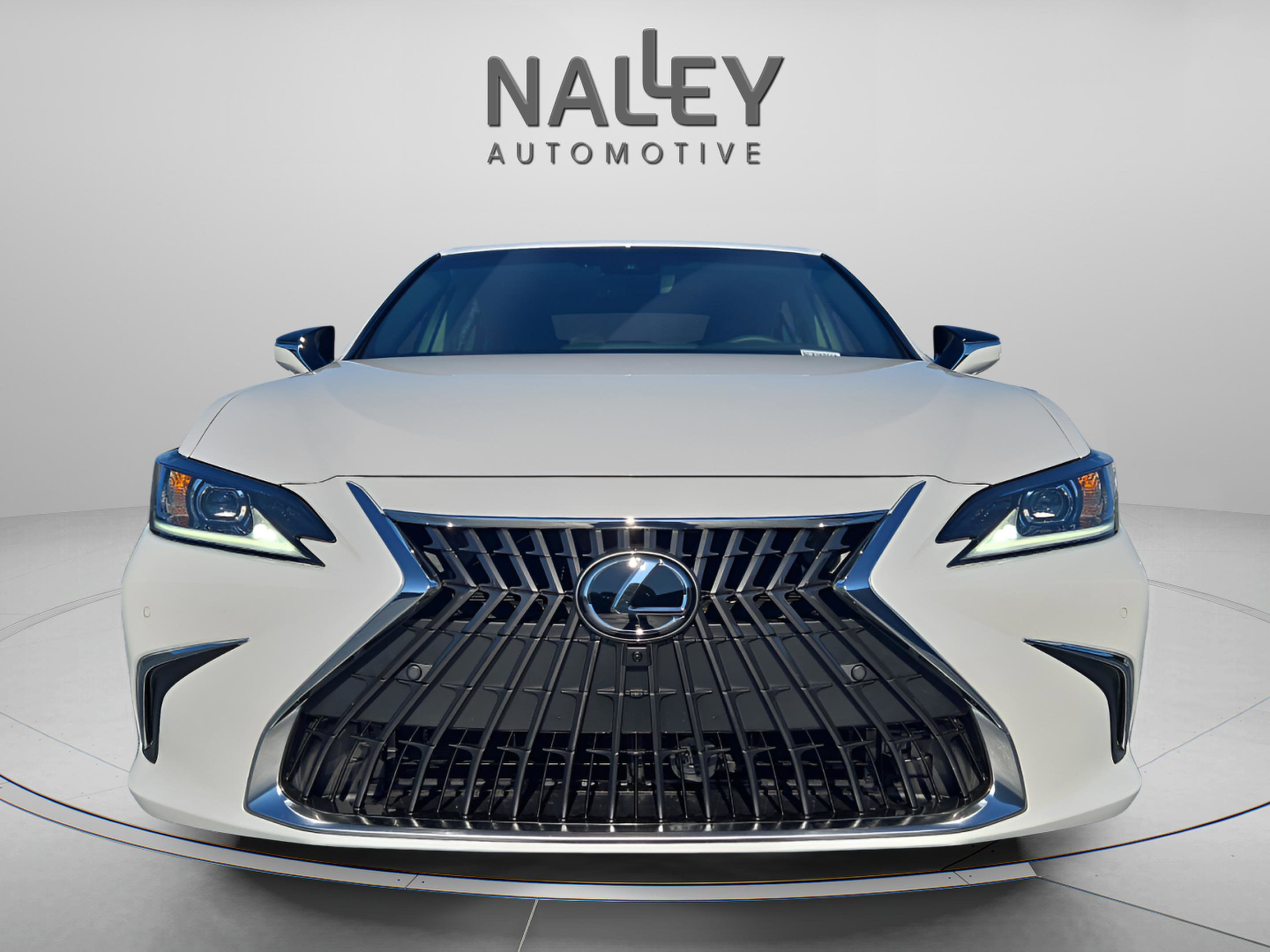 New 2025 Lexus ES 300h w/ Luxury Package image 6