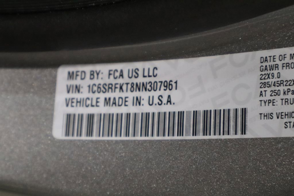 Used 2022 RAM 1500 Limited w/ Body Color Bumper Group image 30