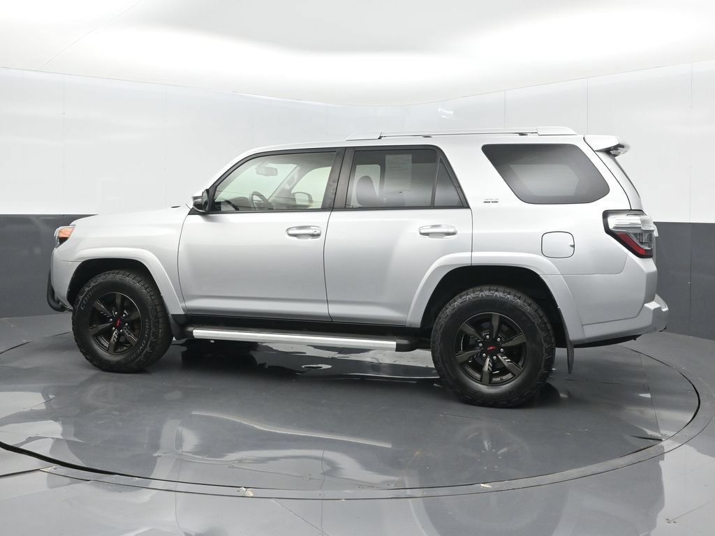 Used 2015 Toyota 4Runner SR5 Premium AWD/4WD image 4