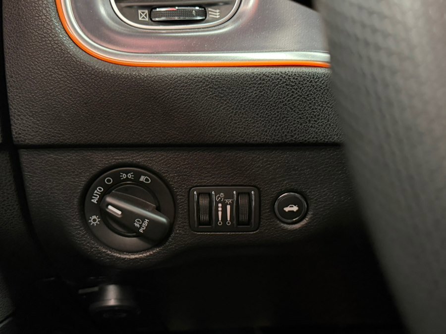 Used 2019 Dodge Charger Scat Pack w/ Navigation & Travel Group RWD image 59