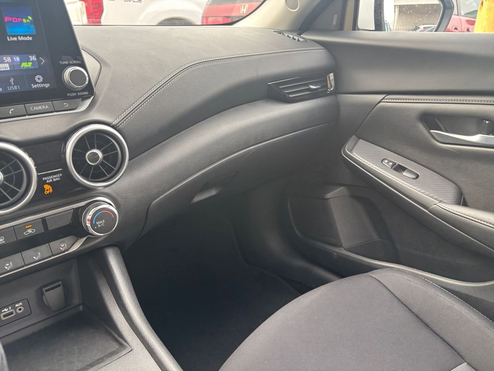 Used 2025 Nissan Sentra SV image 33