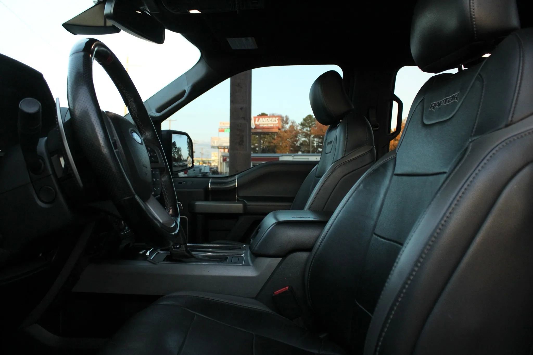 Used 2017 Ford F150 Raptor w/ Equipment Group 802A Luxury AWD/4WD image 16