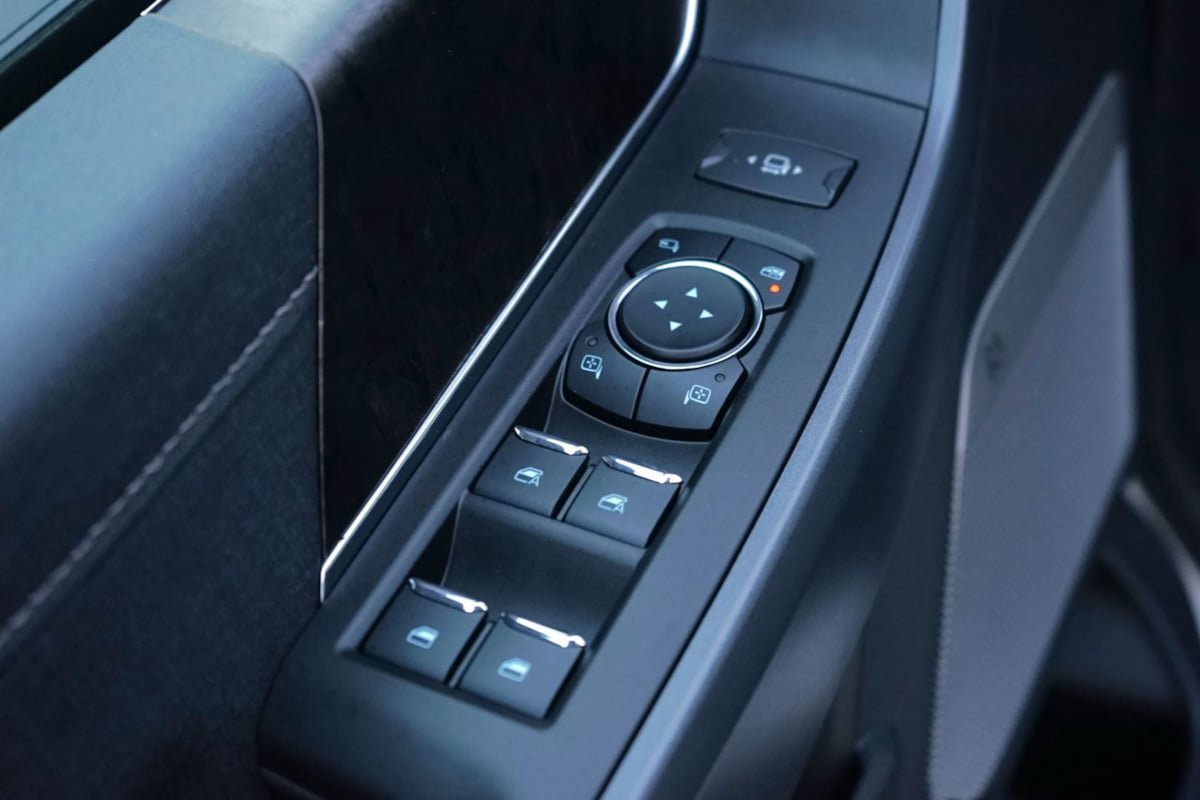 Used 2023 Ford F250 Lariat image 19