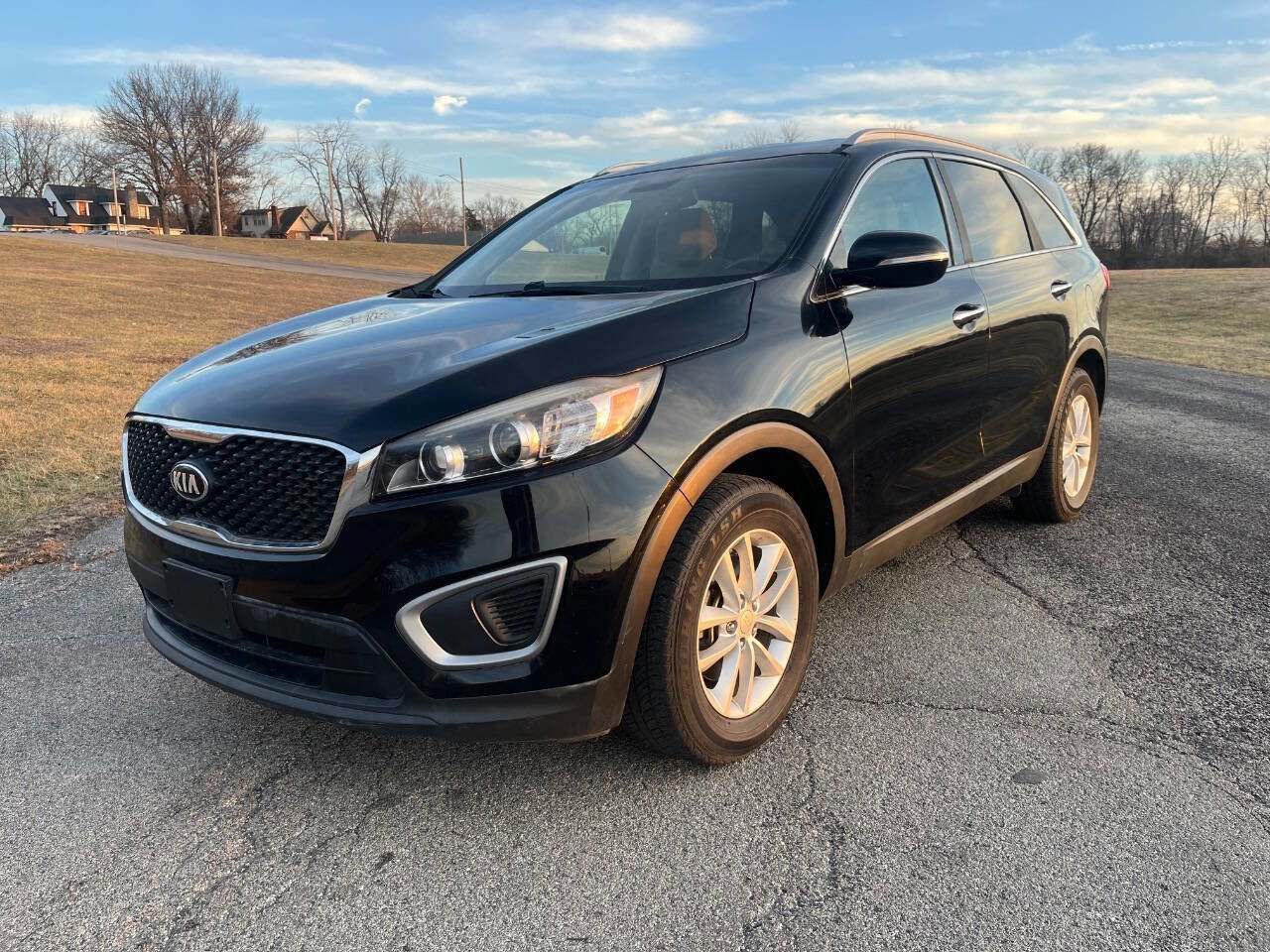 Used 2017 Kia Sorento FWD w/ LX Convenience Package