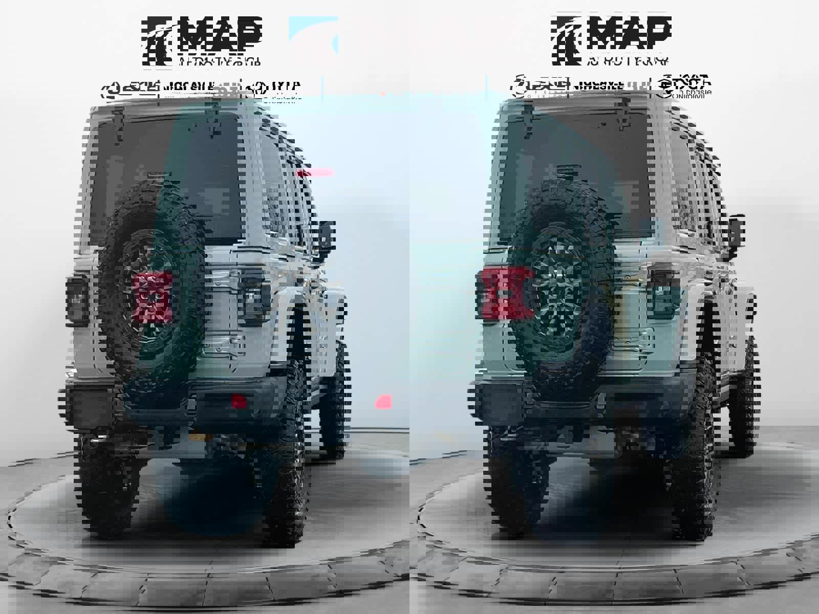 Used 2023 Jeep Wrangler Unlimited Rubicon 392 w/ Dual Top Group image 4