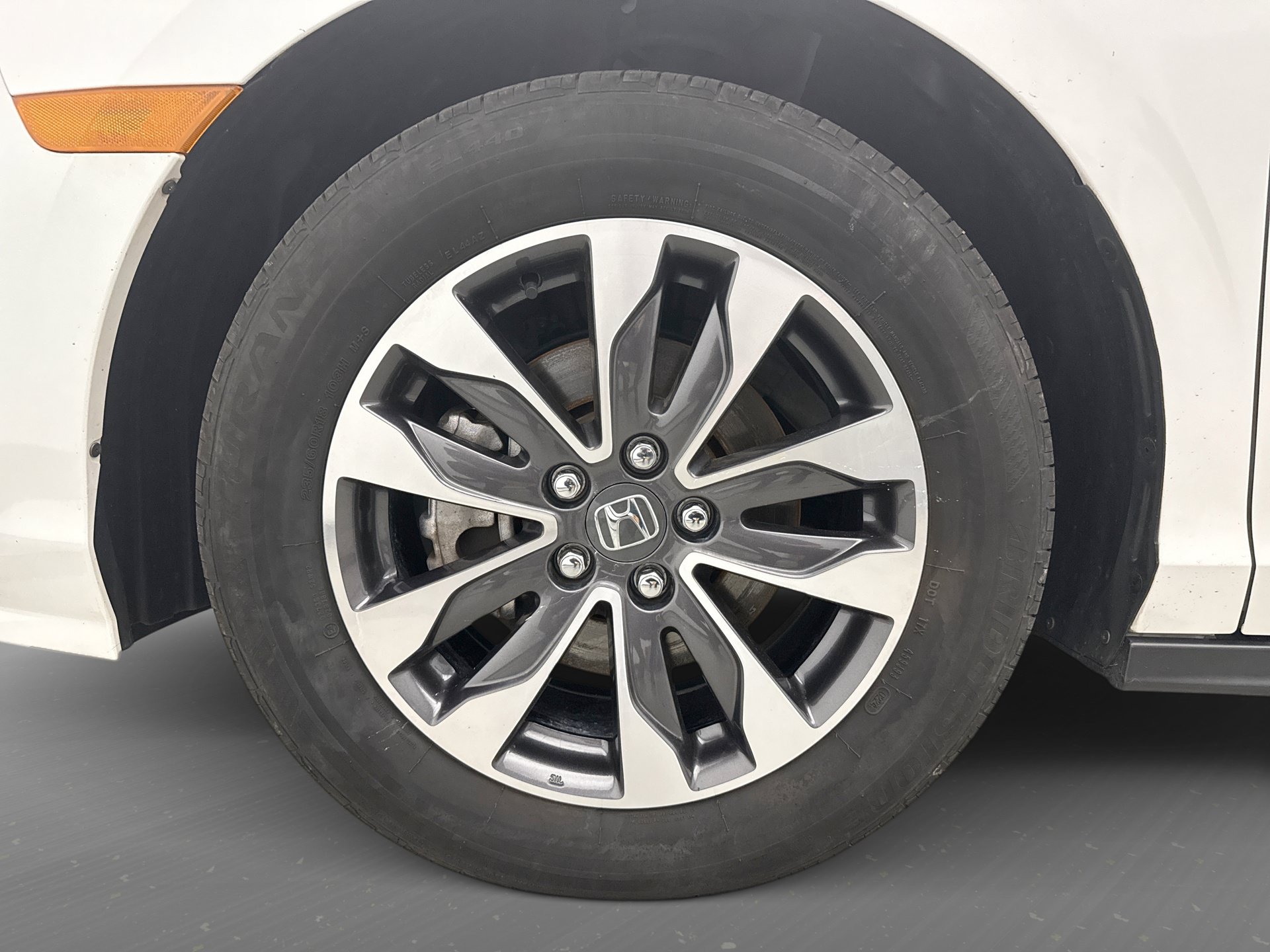 Used 2024 Honda Odyssey EX-L image 25