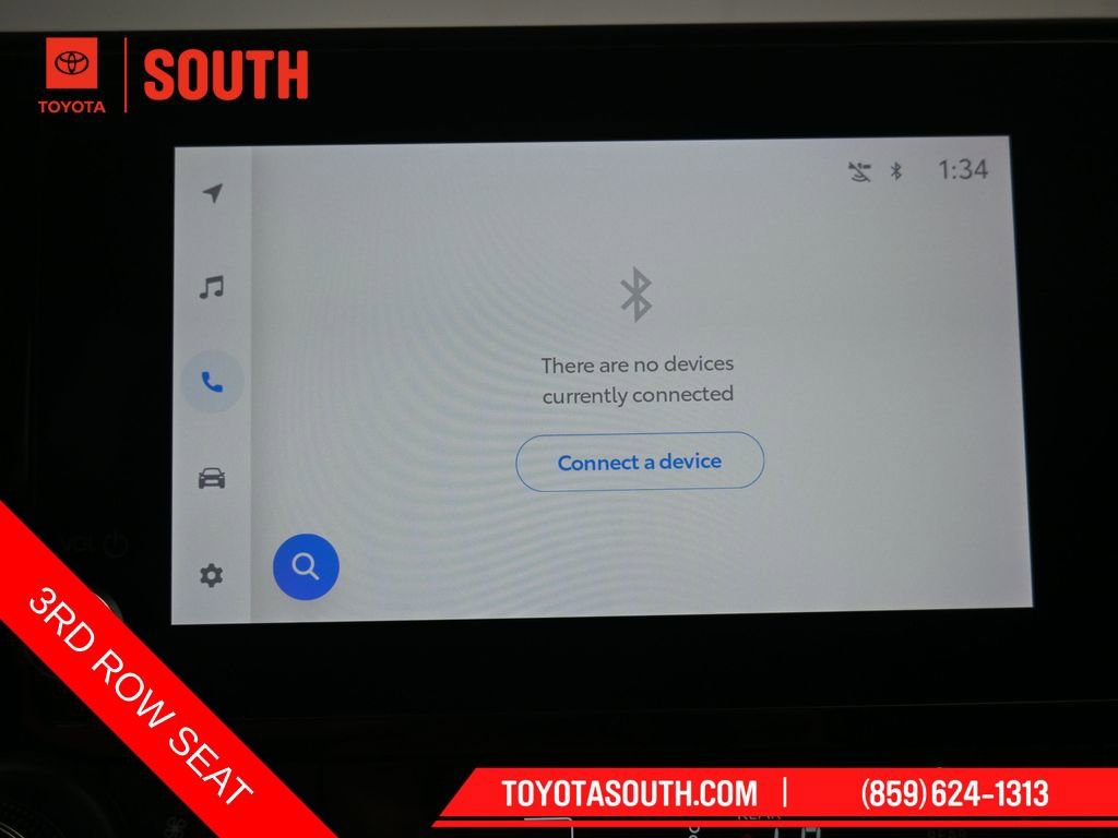 Used 2023 Toyota Highlander L FWD image 16