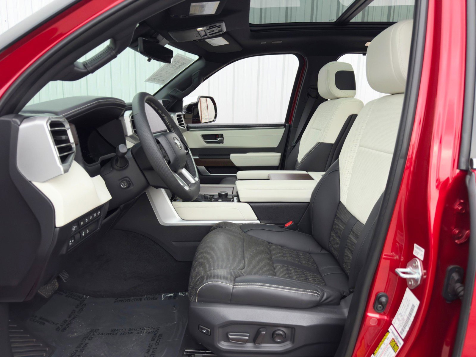 Used 2024 Toyota Sequoia Capstone image 17