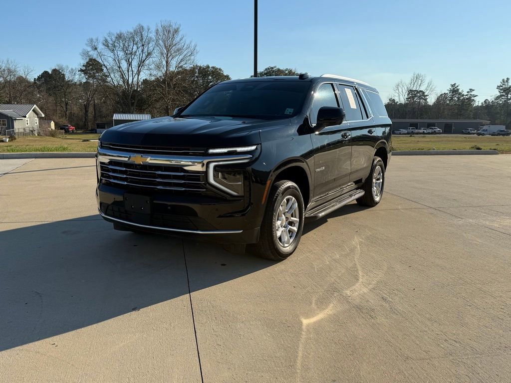 Used 2025 Chevrolet Tahoe LT image 3