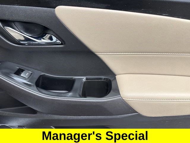 Used 2023 Chevrolet Traverse LS w/ Safety Package image 37