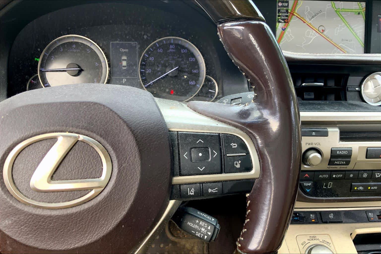 Used 2017 Lexus ES 350 FWD image 25