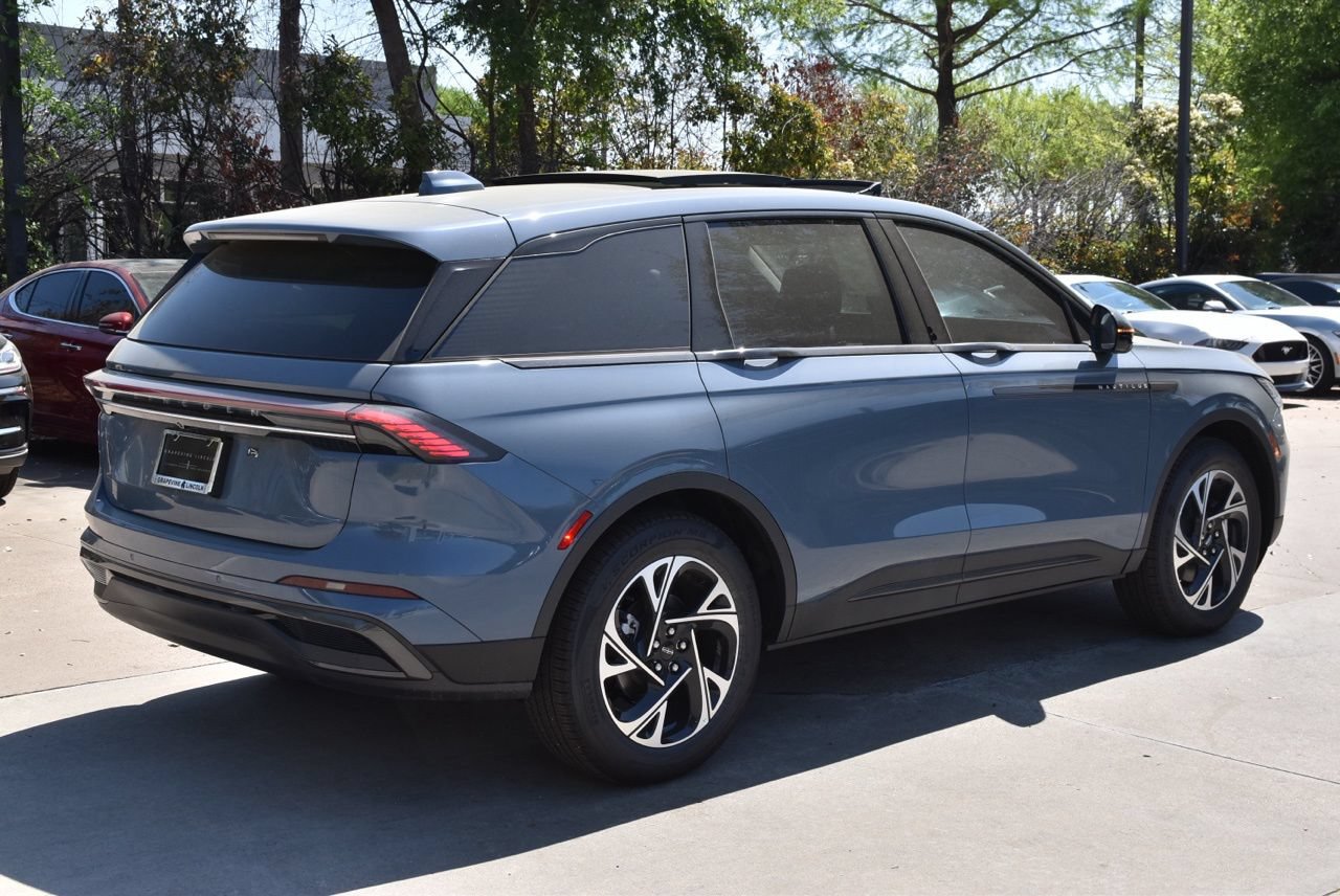 New 2026 Lincoln Nautilus Premier w/ Equipment Group 102A AWD/4WD image 13