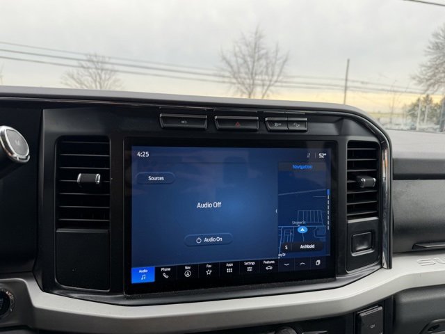 Used 2024 Ford F250 XLT w/ Black Appearance Package image 17