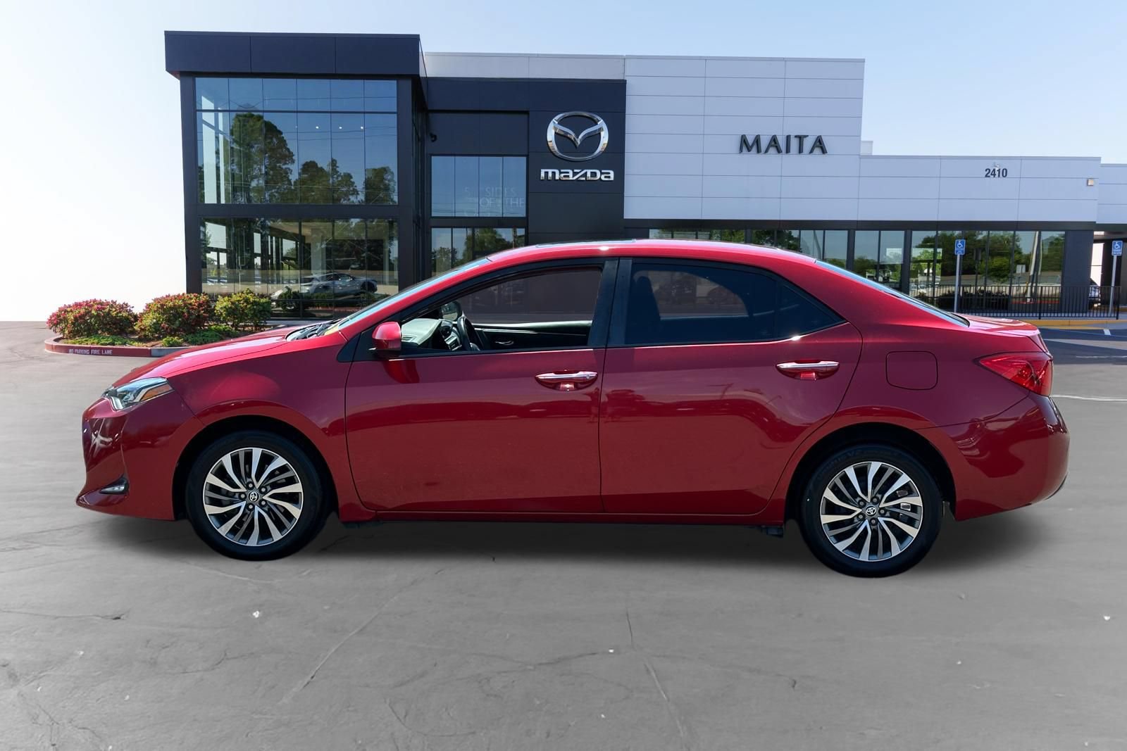 Used 2019 Toyota Corolla XLE FWD image 6