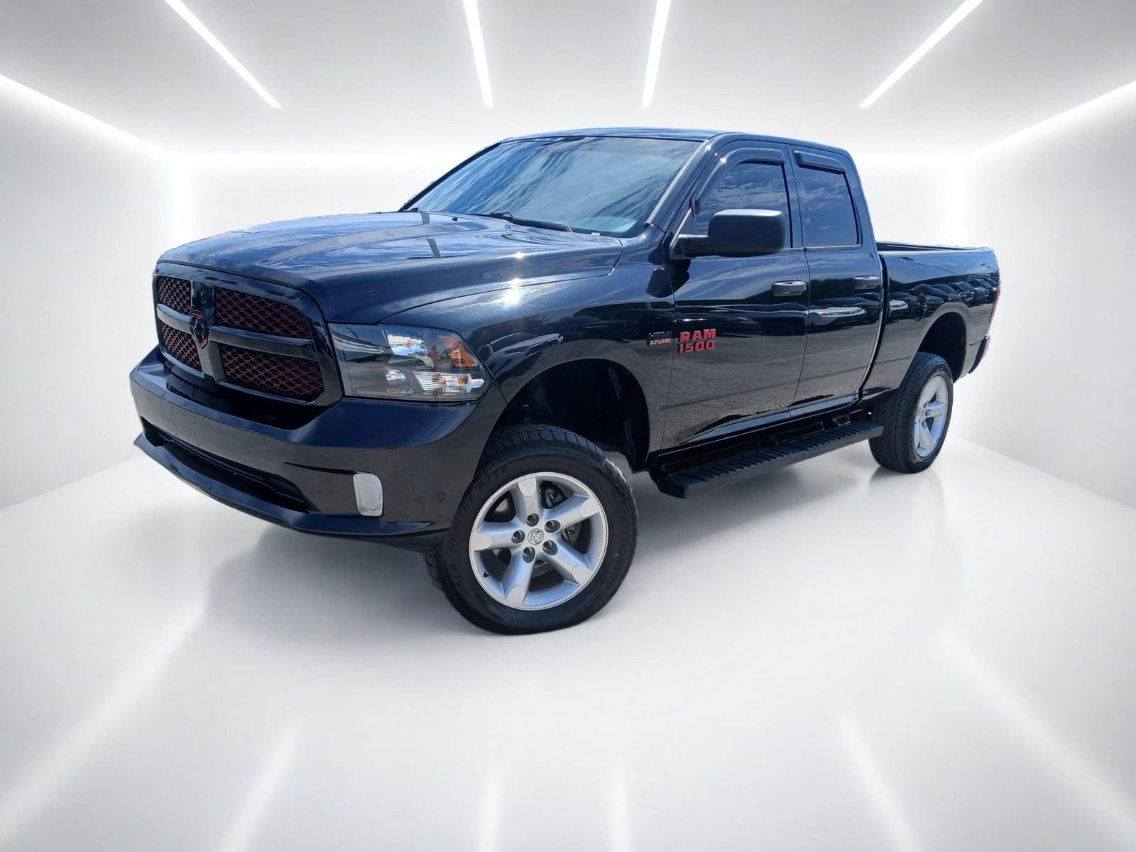 Used 2016 RAM 1500 Express w/ Black Ram 1500 Express Group AWD/4WD image 2