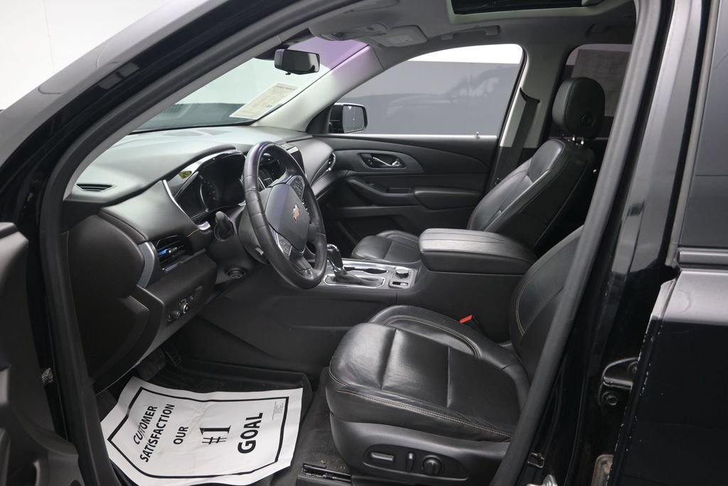 Used 2020 Chevrolet Traverse Premier w/ Redline Edition FWD image 10