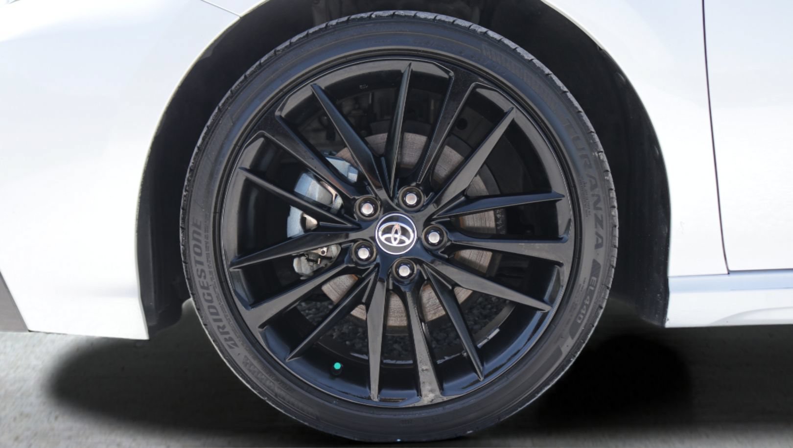 Used 2021 Toyota Camry XSE FWD image 9