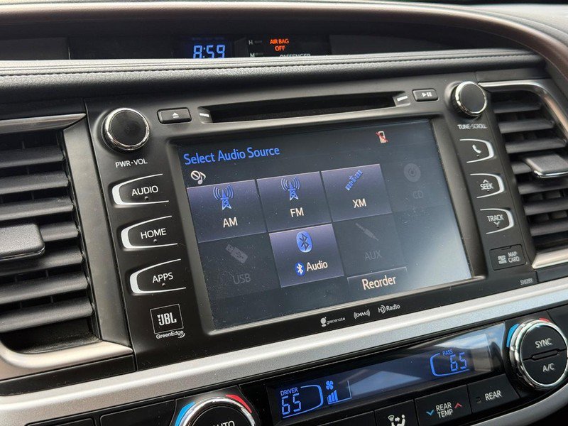Used 2019 Toyota Highlander Limited Platinum AWD/4WD image 24