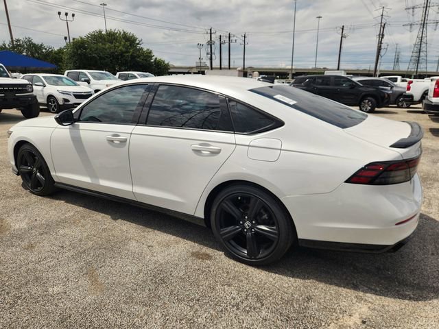 Used 2025 Honda Accord Sport image 4