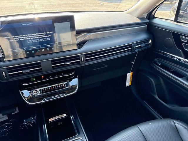 New 2025 Lincoln Corsair Grand Touring image 15