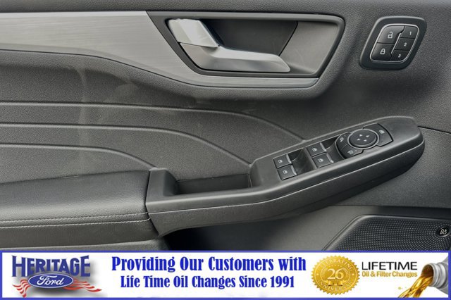 New 2024 Ford Escape Platinum w/ Premium Technology Package image 8