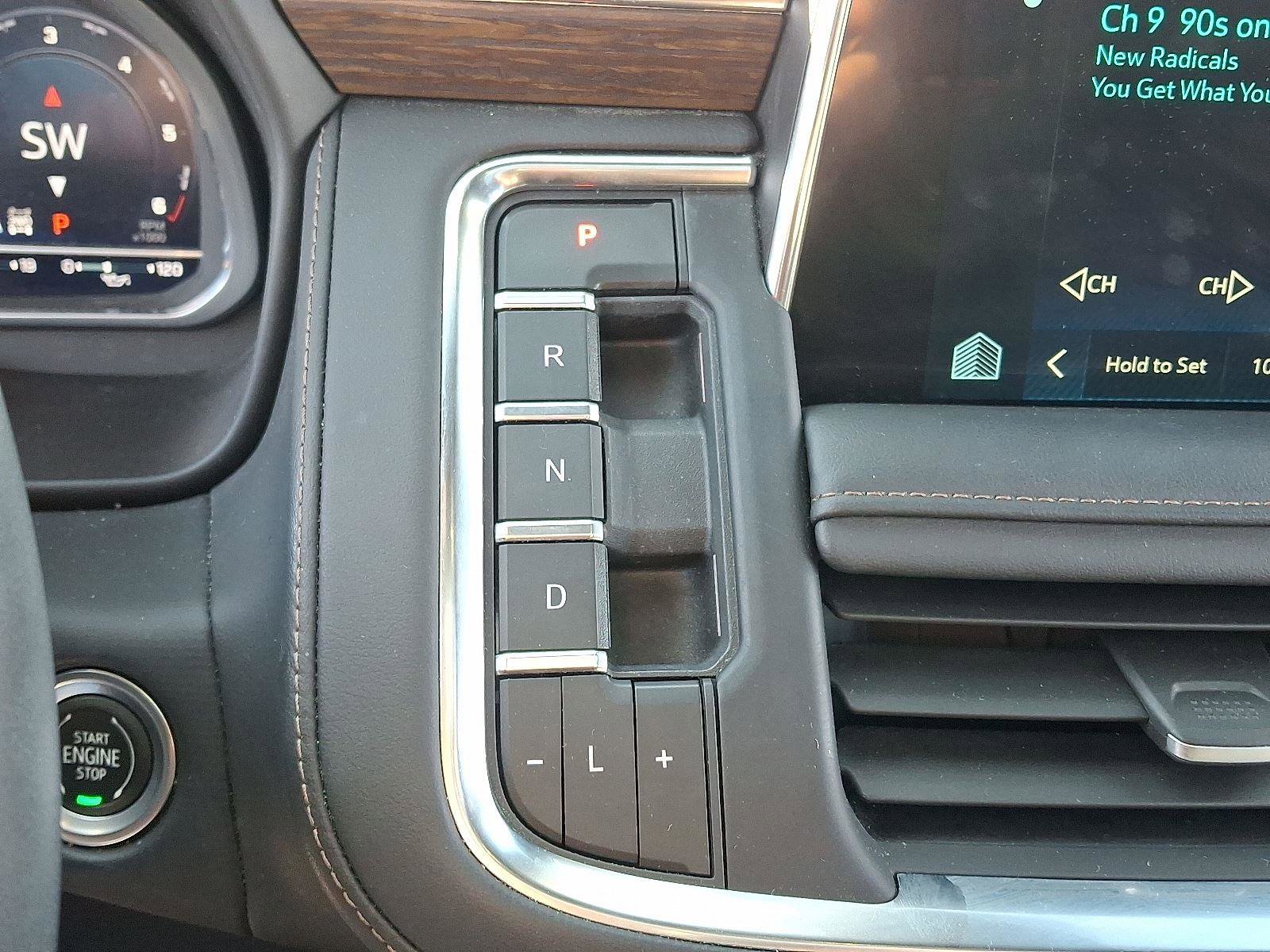 Used 2023 Chevrolet Suburban High Country image 48