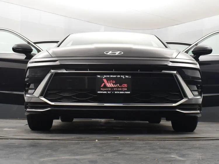 Used 2024 Hyundai Sonata SEL FWD image 11