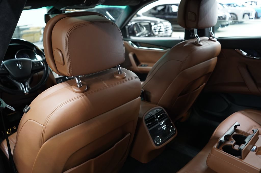 Used 2014 Maserati Quattroporte GTS RWD image 23